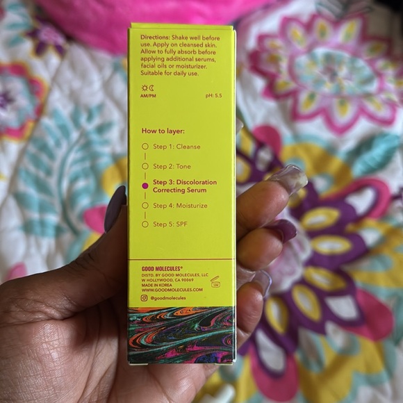 Good Molecules Skincare Set with free makeup bag - Picture 4 of 5